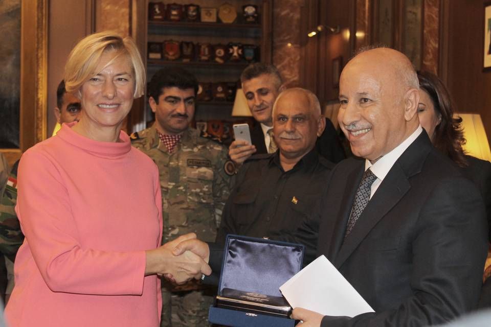The Minister of Defence R. Pinotti meets the Minister of Peshmerga K. Sinjari and his delegation